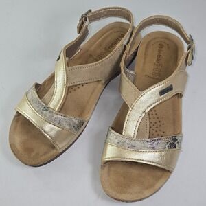 Inblu Womens Gold Metallic Floral Detail Slingback Wedge Sandals Size 39/ 8.5 US